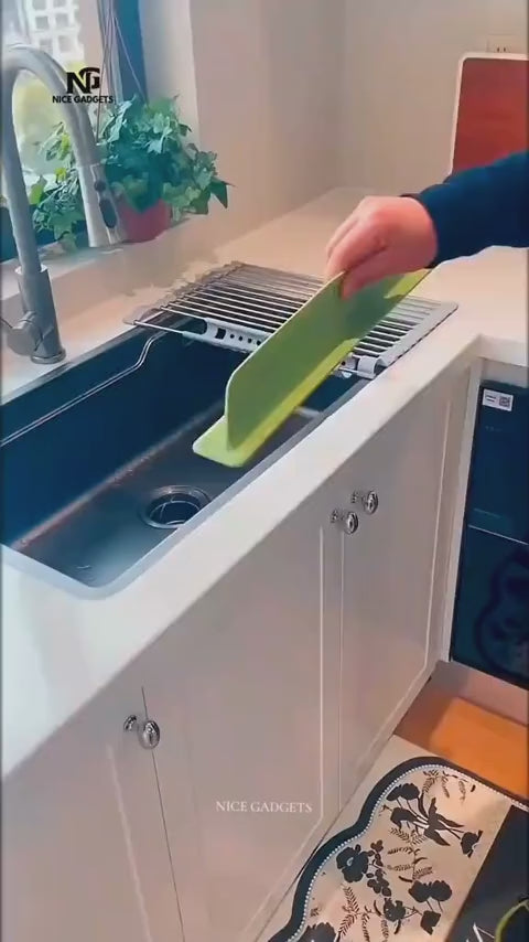48cm Silicone Sink Splash Guard for Kitchen Counter